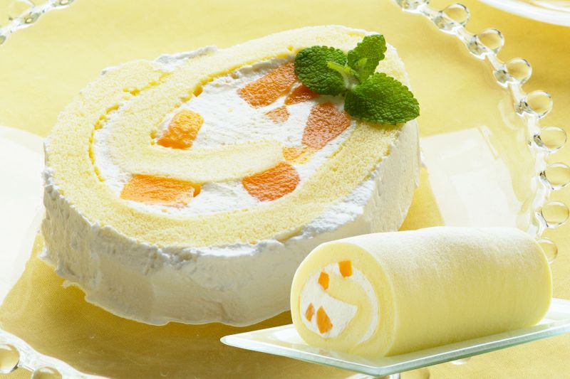 【卵・乳・小麦不使用】【アレルギー対応】すこやかオレンジクリームと黄桃のロールケーキイメージ画像